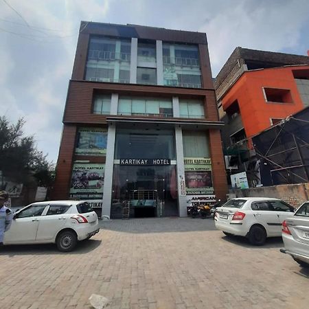 Kartikay Hotel Hisār Esterno foto
