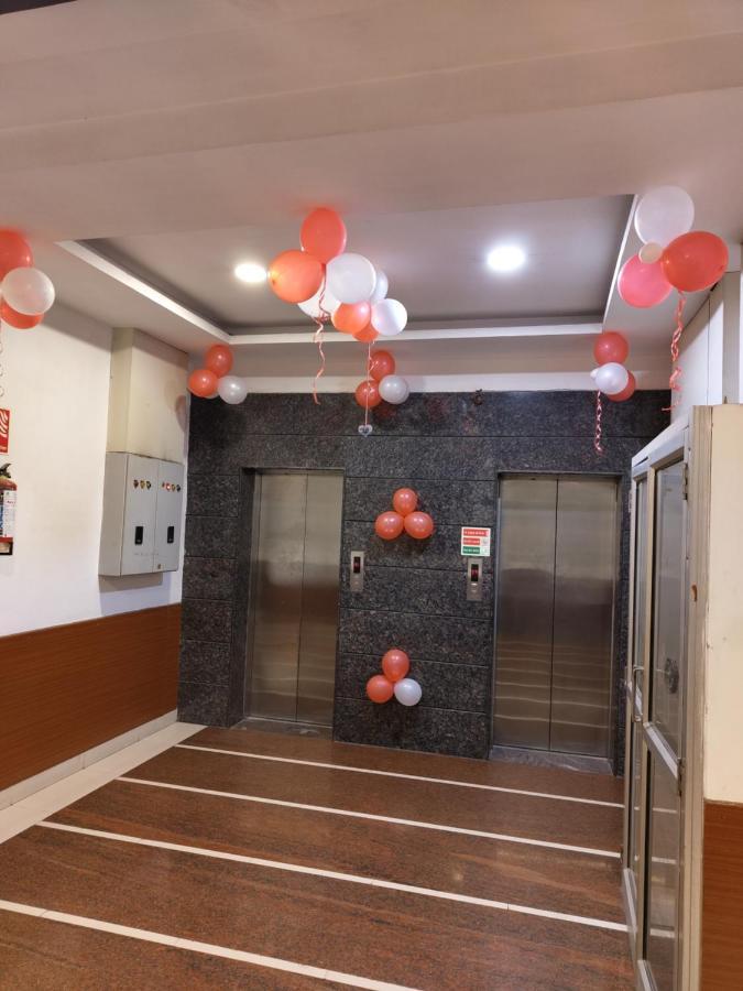 Kartikay Hotel Hisār Esterno foto