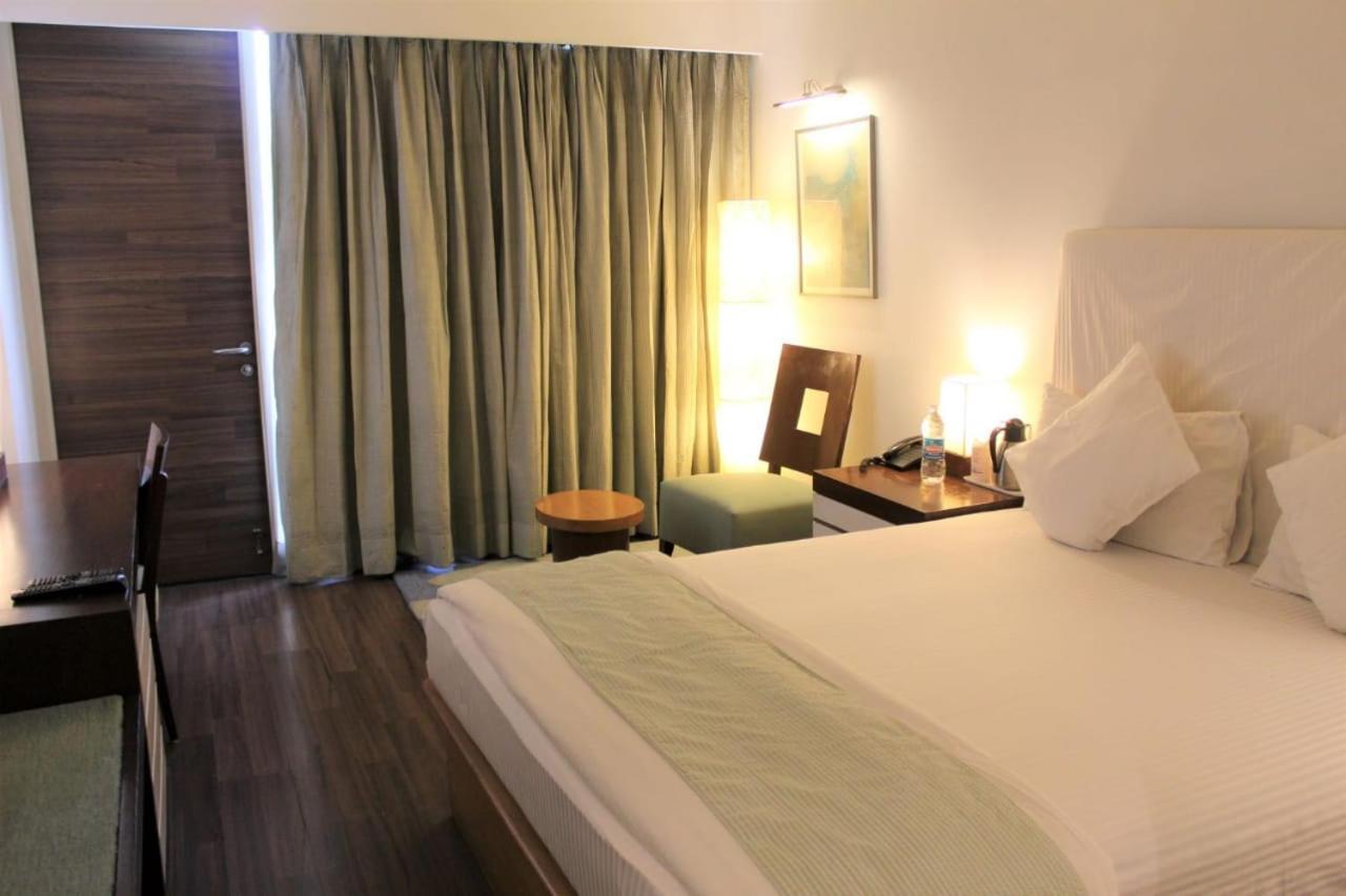 Kartikay Hotel Hisār Esterno foto